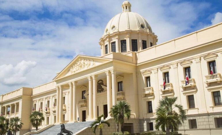 El Gobierno reduce el gasto de publicidad estatal en RD$ 701.7 millones