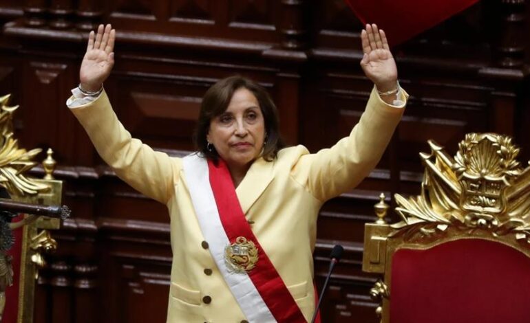 PERU: El Congreso destituye a la presidenta Dina Boluarte
